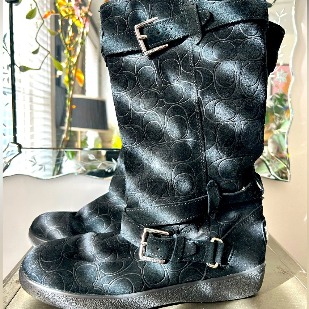COACH Thelma suede boots !!! Mint condition!